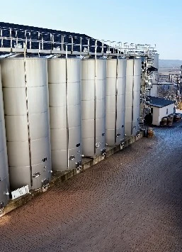 We also create high-quality silos designed for the oil and gas fields, food industries etc. Our silos are specially made to handle the specific requirements and conditions of these industries effectively.